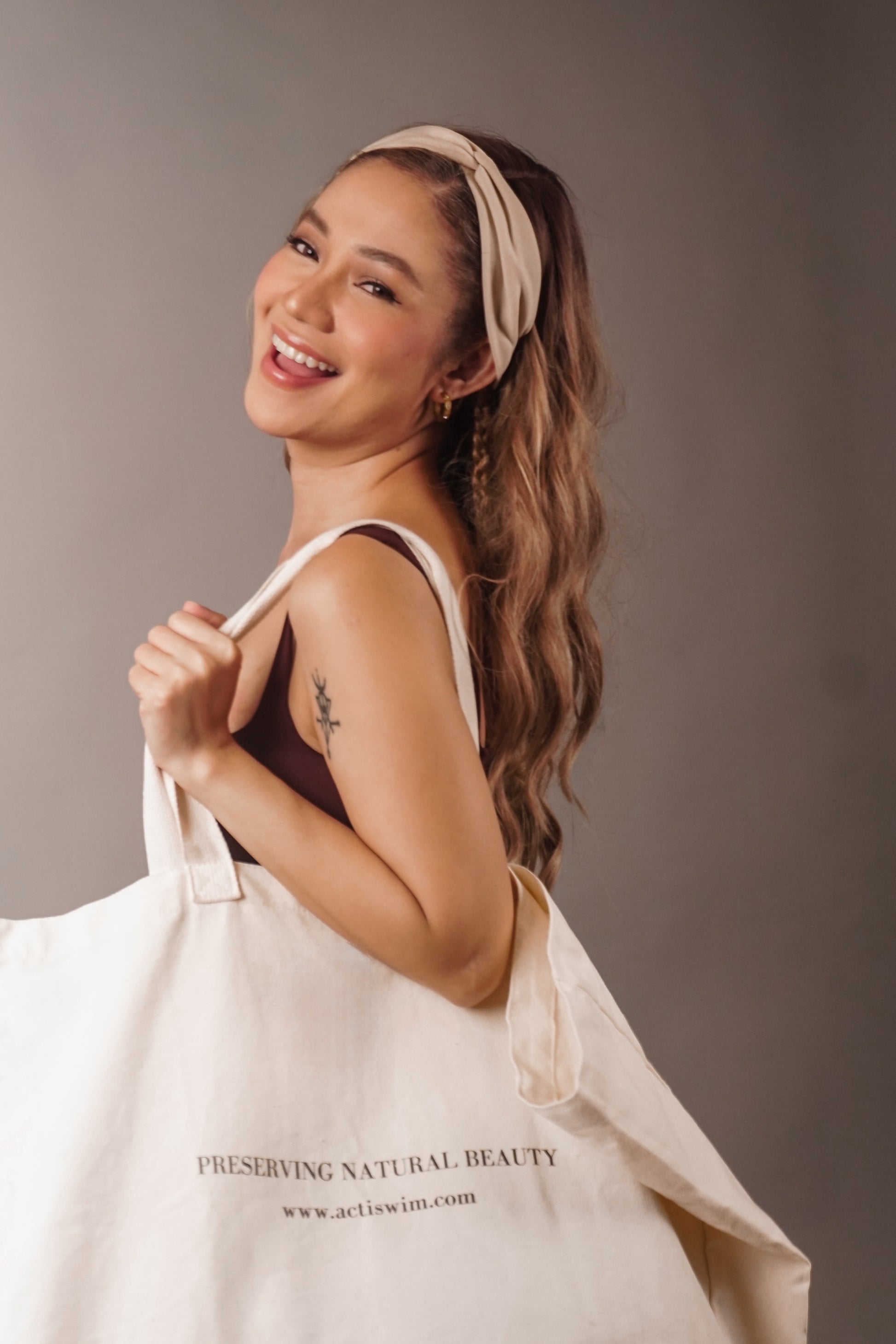 ACSW Versatile Tote Bag in Warm Oat