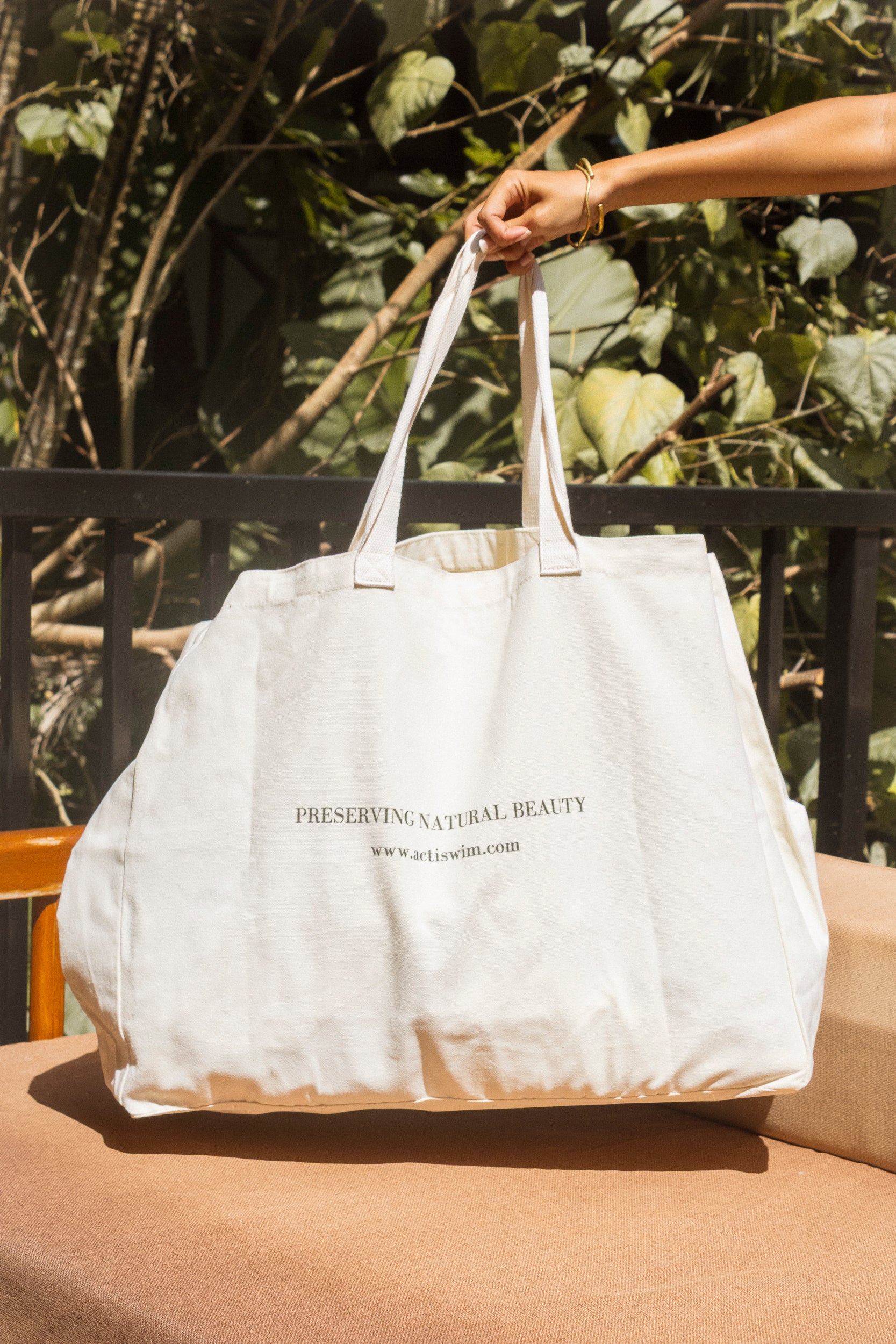 ACSW Versatile Tote Bag in Warm Oat